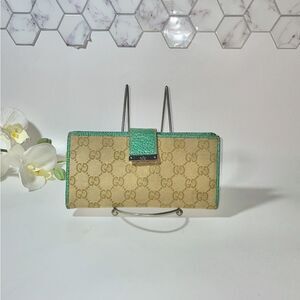 Gucci Tan and Green Continental Wallet